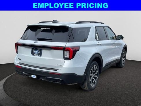 New 2026 Ford Explorer ST-Line AWD/4WD image 6