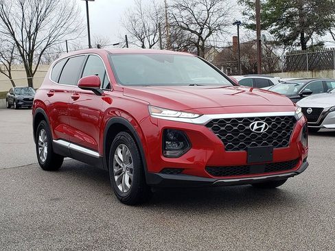 Used 2020 Hyundai Santa Fe SE image 3