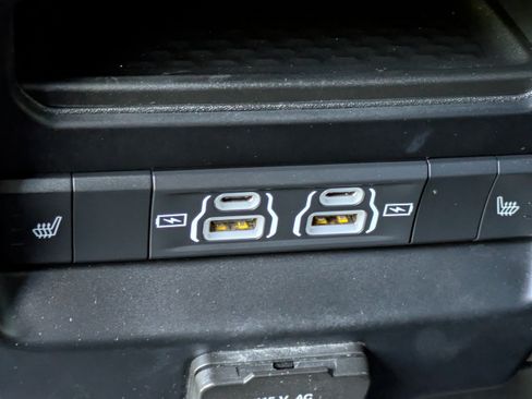 Used 2023 RAM 3500 Limited AWD/4WD image 20