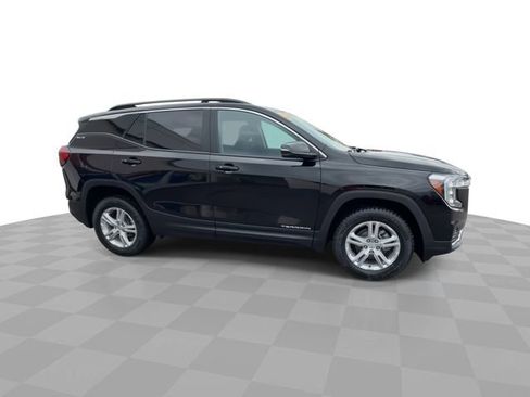 Used 2022 GMC Terrain SLE w/ Driver Convenience Package AWD/4WD image 9