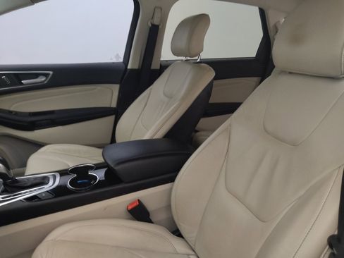 Used 2016 Ford Edge Titanium w/ Technology Package FWD image 17