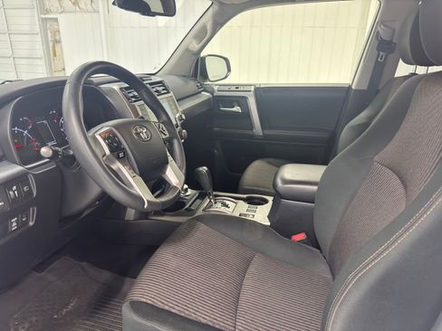 Used 2022 Toyota 4Runner Trail Special Edition AWD/4WD image 12