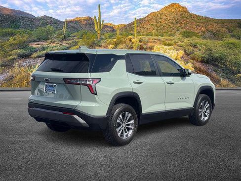 Used 2025 Chevrolet Equinox LT image 4