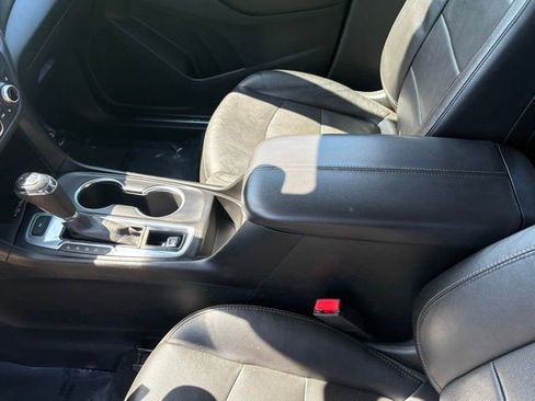 Used 2020 Chevrolet Equinox Premier AWD/4WD image 18