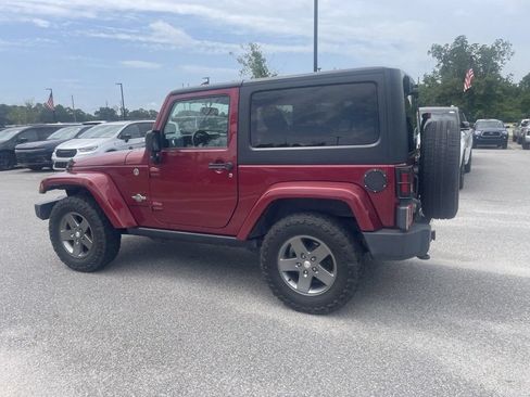 Used 2013 Jeep Wrangler Sport AWD/4WD image 4