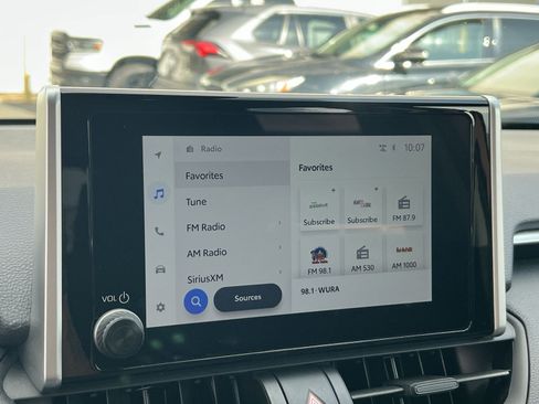 Used 2025 Toyota RAV4 XLE AWD/4WD image 17