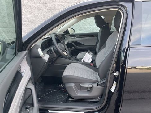 New 2026 Volkswagen Tiguan S image 18