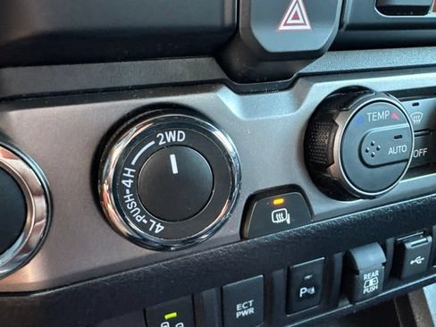 Used 2023 Toyota Tacoma Limited AWD/4WD image 14