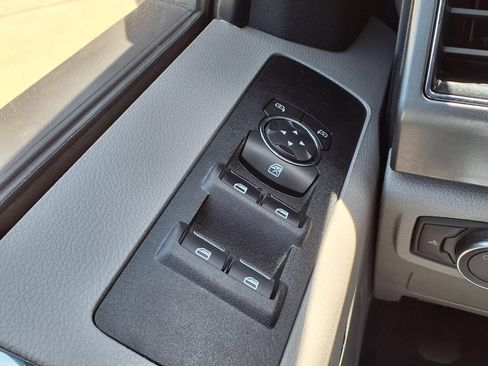 Used 2019 Ford F250 XLT AWD/4WD image 14