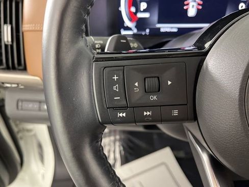 Used 2023 Nissan Pathfinder Platinum w/ Cargo Package FWD image 23