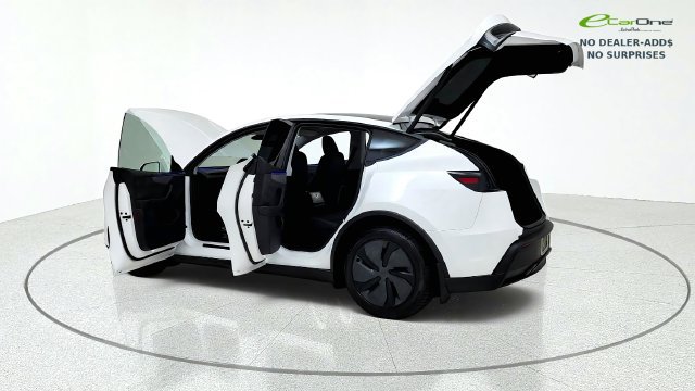 Used 2026 Tesla Model Y 2WD image 15