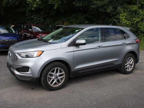 Used 2024 Ford Edge SEL AWD/4WD image 5