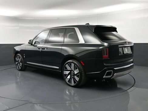 New 2026 Rolls-Royce Cullinan AWD/4WD image 3