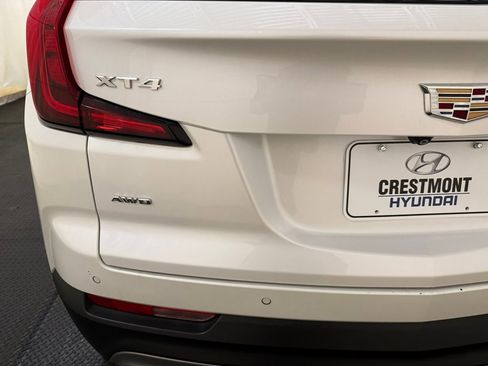 Used 2022 Cadillac XT4 Premium Luxury w/ Enhanced Visibility Package image 10