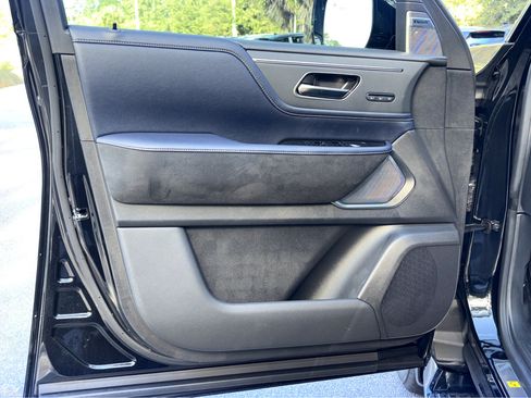 New 2026 INFINITI QX80 Autograph w/ Premium Cargo Package image 30