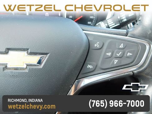 Used 2020 Chevrolet Equinox LT FWD image 30
