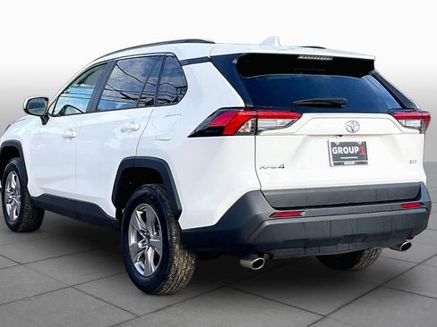 Used 2025 Toyota RAV4 XLE FWD image 12
