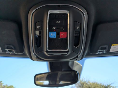 Used 2022 Jeep Grand Cherokee Altitude image 28