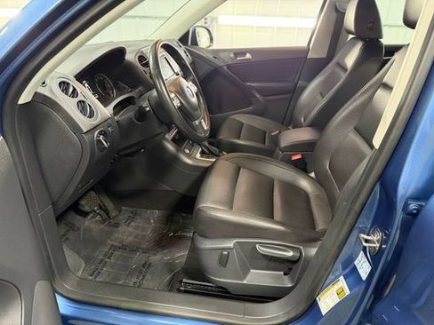 Used 2017 Volkswagen Tiguan S AWD/4WD image 11