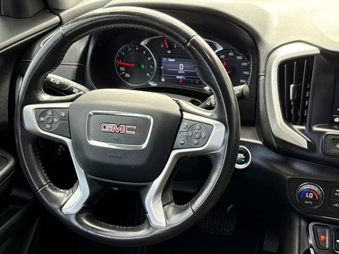 Used 2020 GMC Terrain SLE w/ Driver Convenience Package FWD image 14