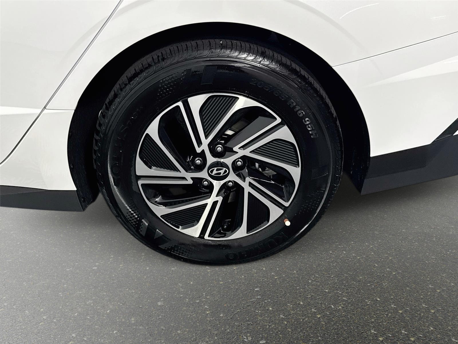 New 2026 Hyundai Sonata Blue FWD image 29