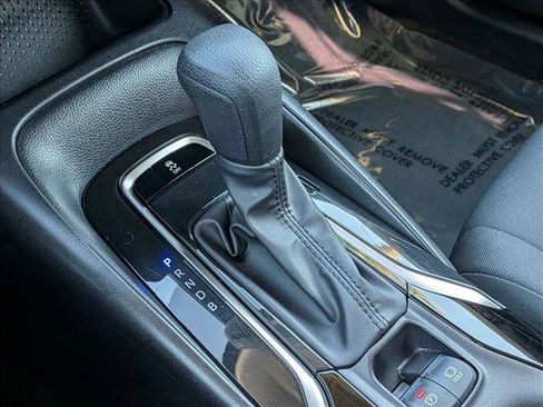 Used 2022 Toyota Corolla LE image 12