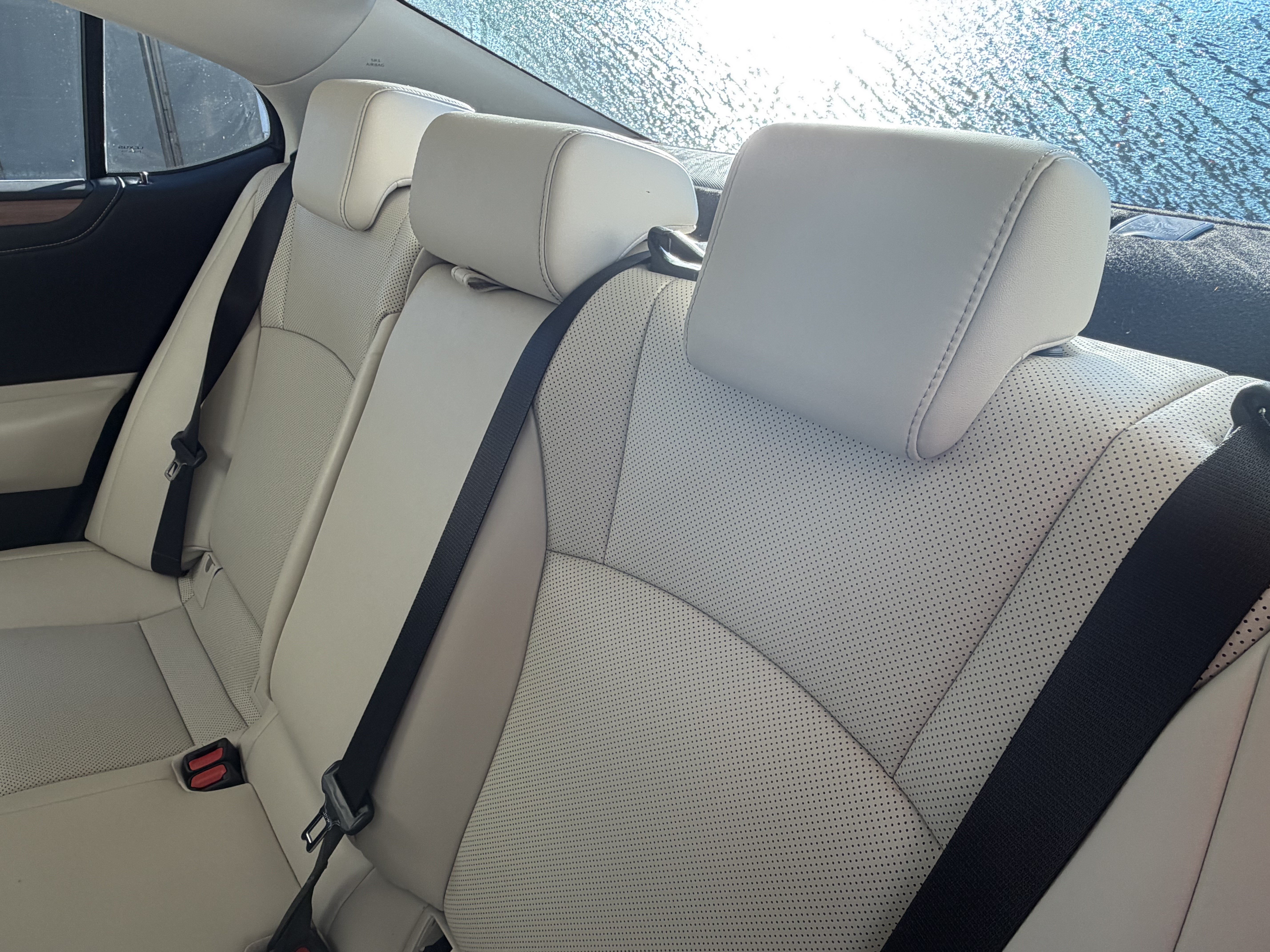 Used 2025 Lexus ES 350 w/ Premium Package FWD image 29