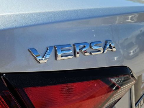 Used 2024 Nissan Versa S FWD image 12