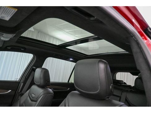 Certified 2023 Cadillac XT6 Sport w/ Platinum Package image 11