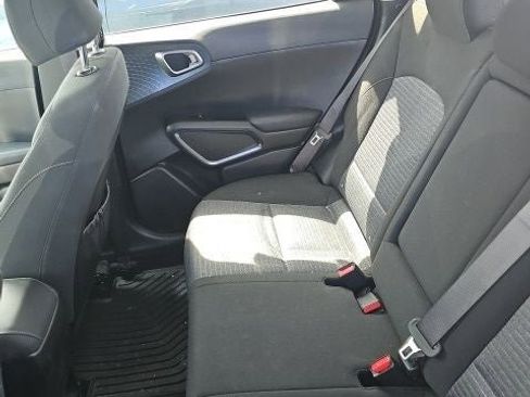 Used 2023 Kia Soul EX image 14