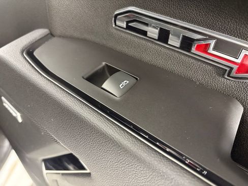 Used 2025 GMC Sierra 1500 AT4 AWD/4WD image 13