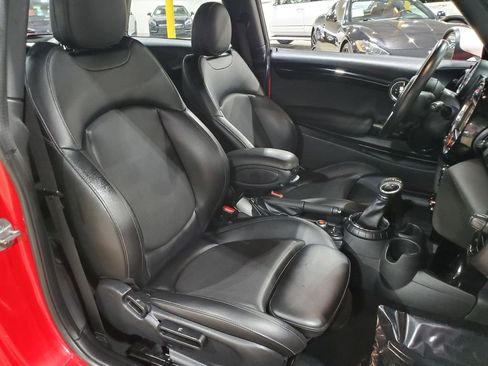Used 2017 MINI Cooper S image 14