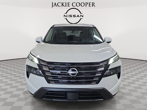 New 2026 Nissan Rogue SV image 2