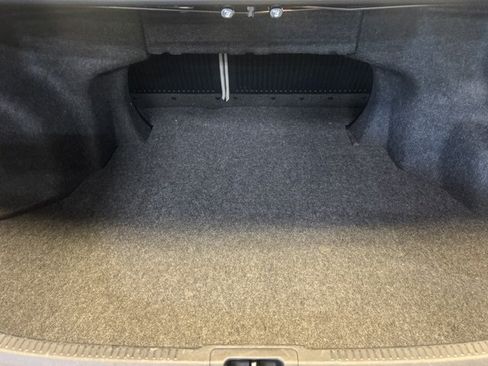 Used 2012 Toyota Camry LE FWD image 26