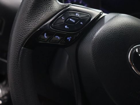 Used 2021 Toyota C-HR LE FWD image 19