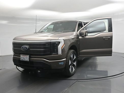 Certified 2023 Ford F150 Lightning Platinum image 36