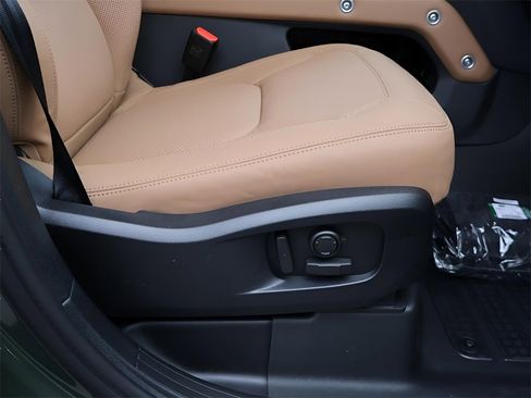 New 2026 Land Rover Defender 110 S image 11