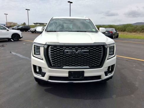 Used 2024 GMC Yukon Denali Ultimate AWD/4WD image 2