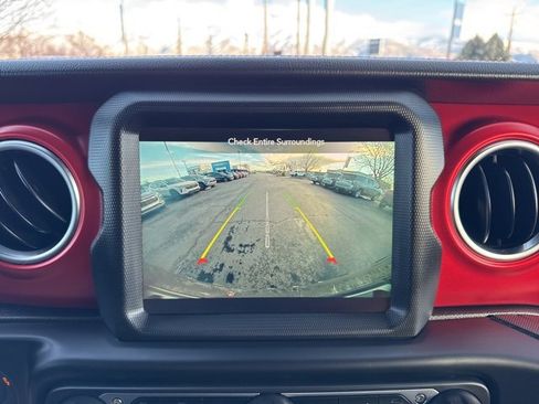 Used 2021 Jeep Wrangler Unlimited Rubicon image 25