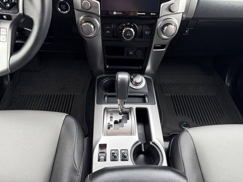 Used 2022 Toyota 4Runner SR5 Premium image 15