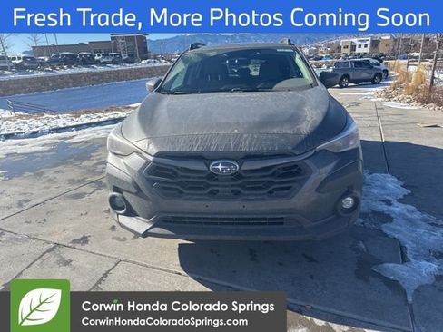 Used 2024 Subaru Crosstrek 2.0i Premium image 2
