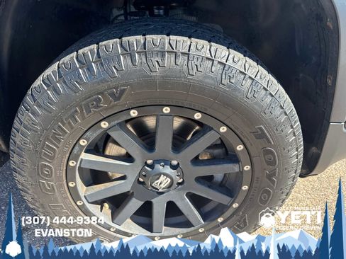 Used 2015 Jeep Cherokee Latitude AWD/4WD image 9