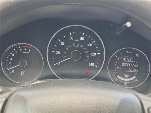 Used 2018 Honda HR-V EX image 10