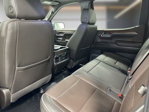 Used 2023 GMC Sierra 1500 Denali w/ Denali Reserve Package AWD/4WD image 12