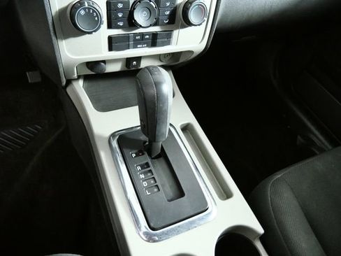Used 2009 Ford Escape XLT FWD image 20