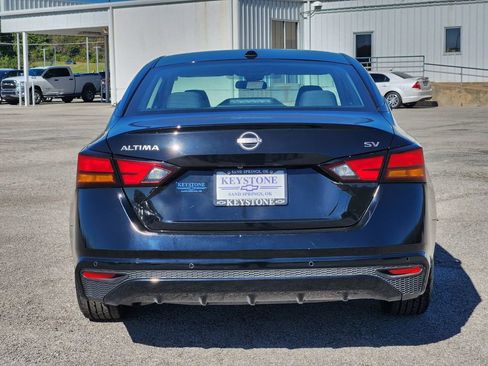 Used 2023 Nissan Altima 2.5 SV image 6