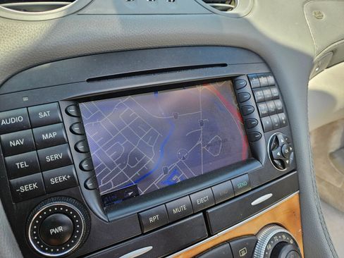 Used 2007 Mercedes-Benz SL 550 image 18