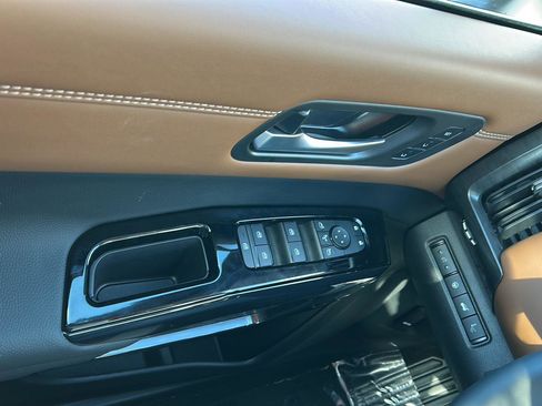 New 2026 Nissan Pathfinder Platinum w/ Accent Package image 16