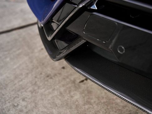 Used 2024 Lamborghini Urus Performante AWD/4WD image 7