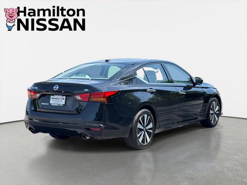 Used 2020 Nissan Altima 2.5 SL FWD image 2
